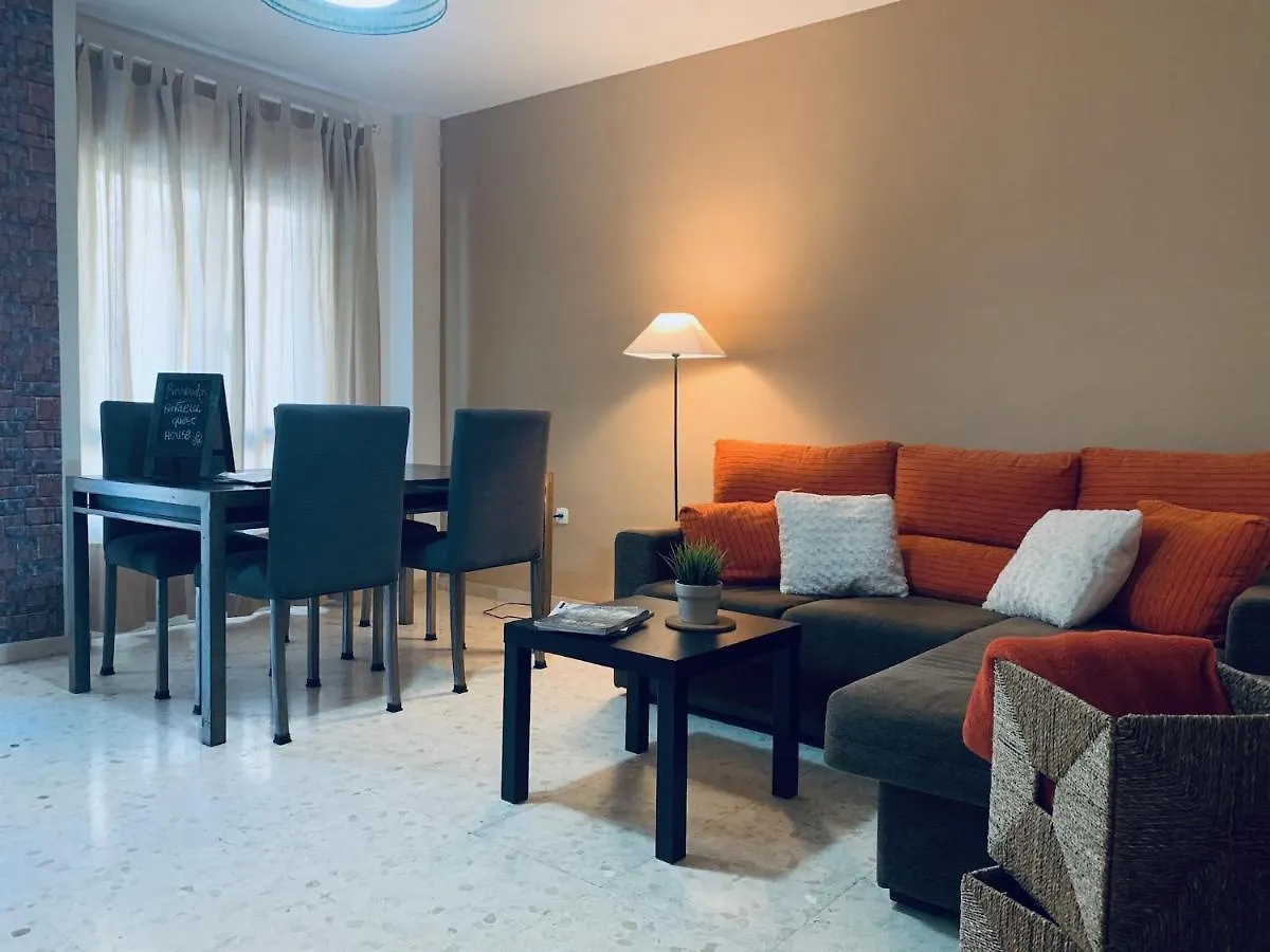 Rafaela Guest House Malaga 2*,